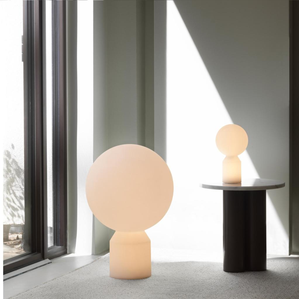 2024_yo_table_lamp_large_yo_table_lamp_small_white_dit_table_brown_01_1