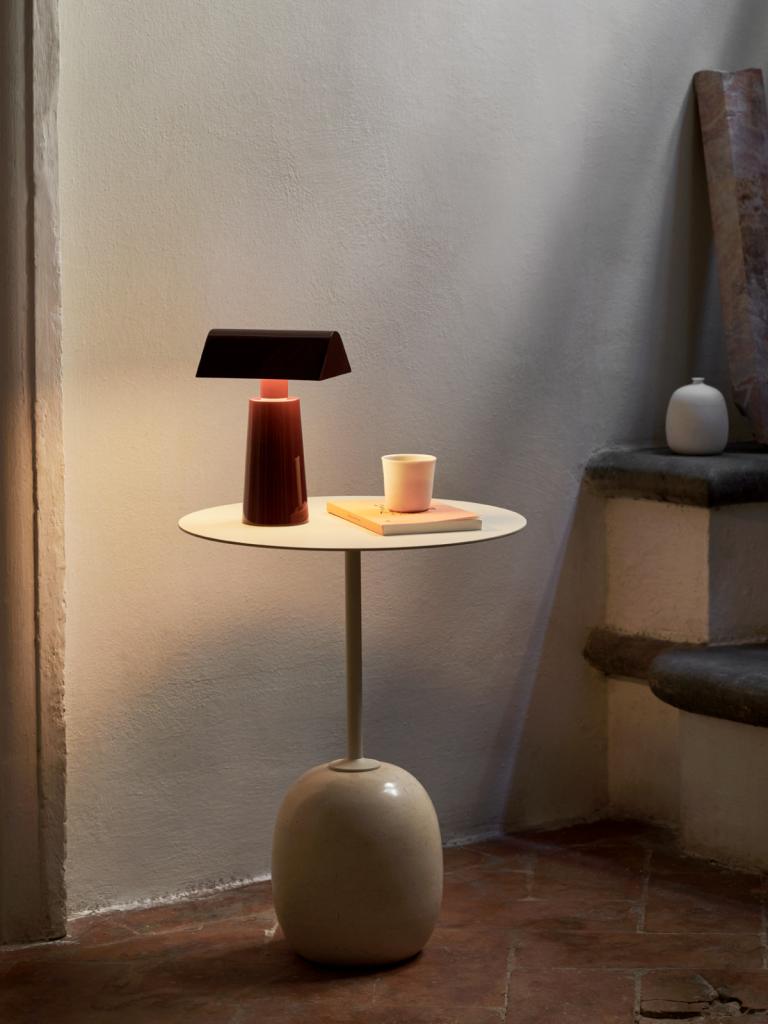 ATD_Retail_2022_Caret-MF1-On_Lato-LN8-1200x1600