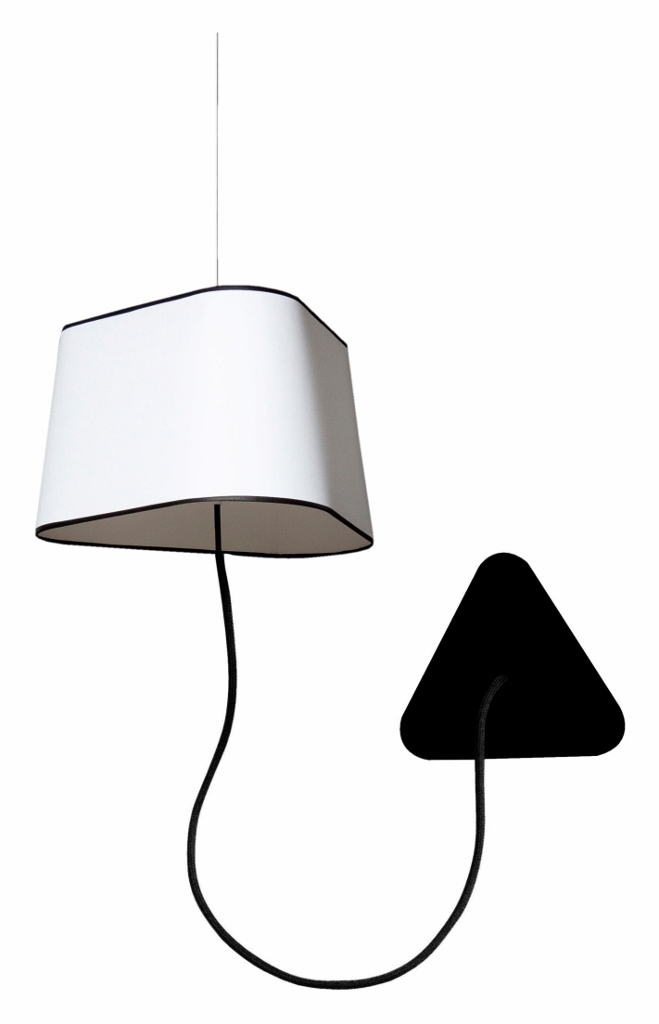 applique_suspendue_petit_nuage_blanc_bord_de_noir_659x1024_