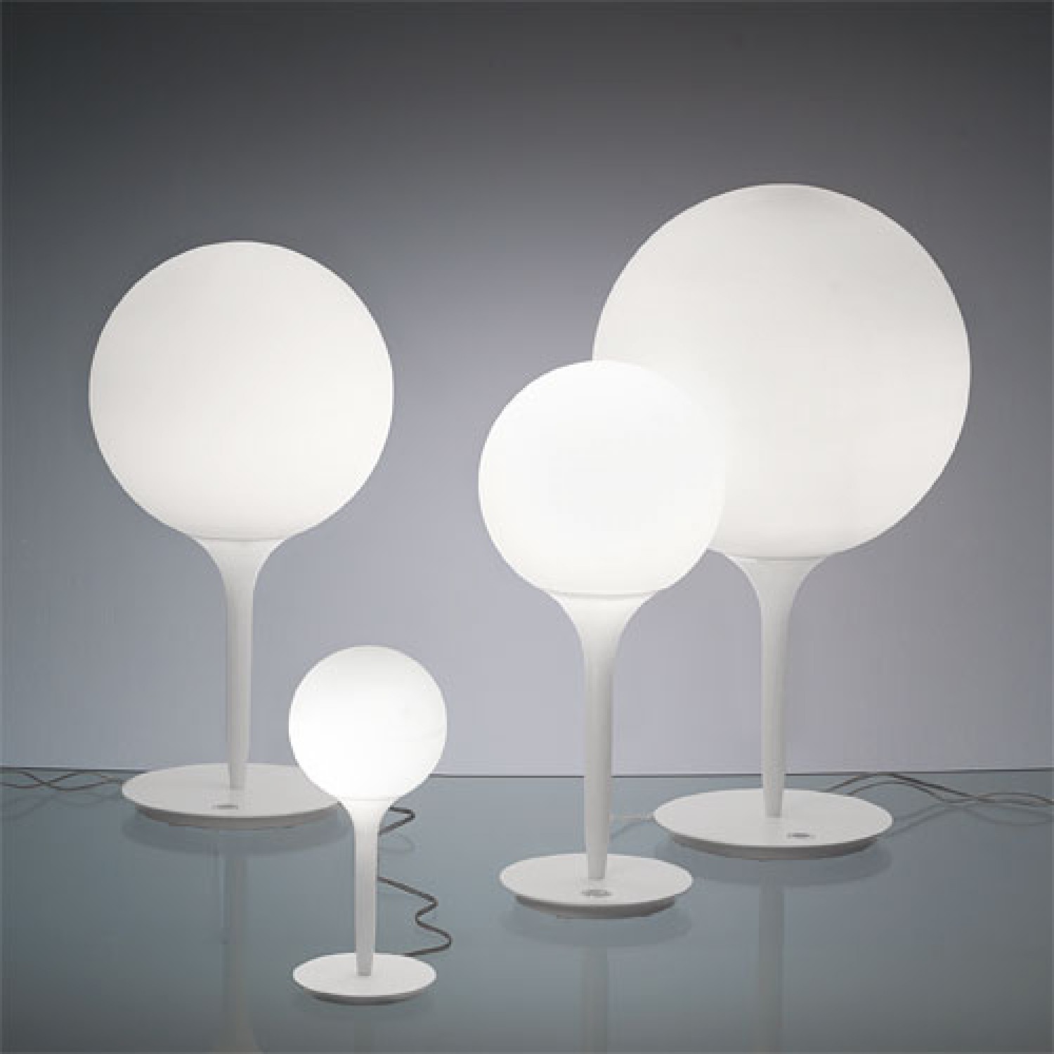 castore-tavolo-14-artemide-large_5_1