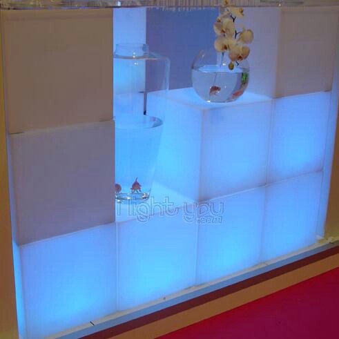 cube-lumineux-cubo-in-slide-design-5_4