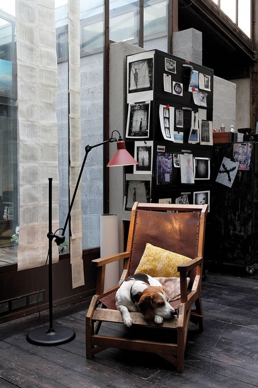 dcw-editions-lampe-gras-modele-n0215-photos-espa8spj-s