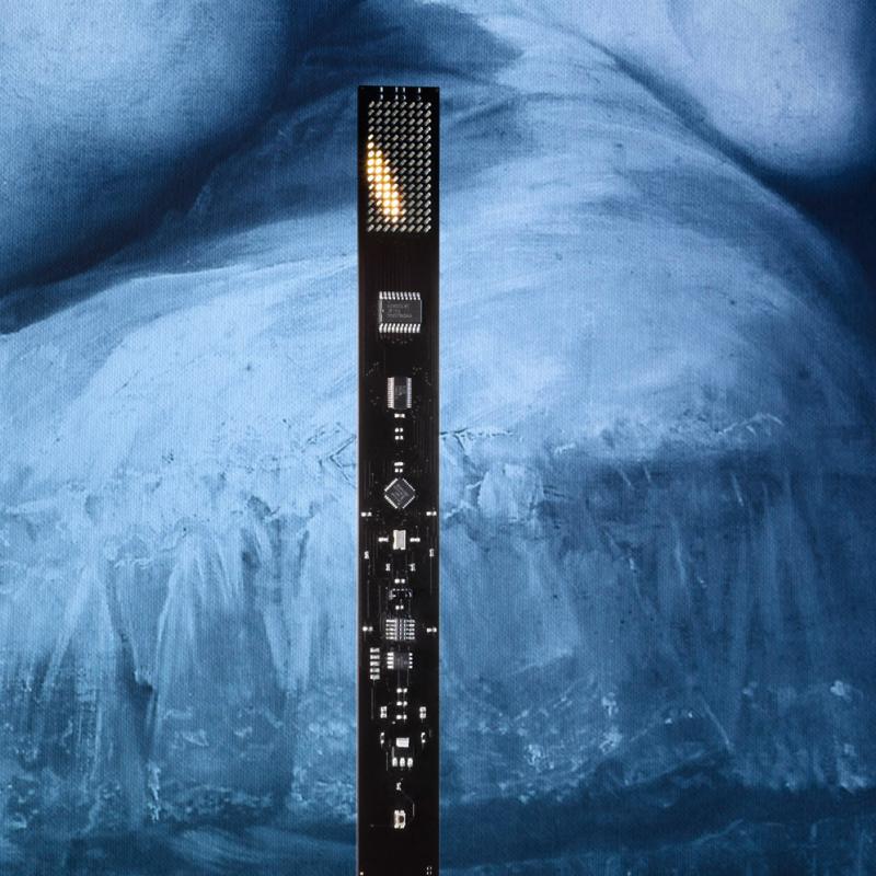 ingo-maurer-my-new-flame-usb-led-table-lamp-with-dimmer-w-9-h-40-cm-black--im-333130_1