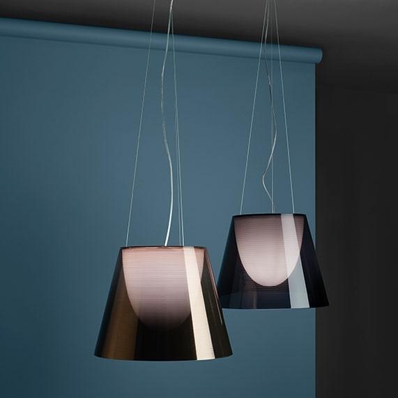 ktribe-suspension-2-starck-flos-f62570-product-life-02-571x835