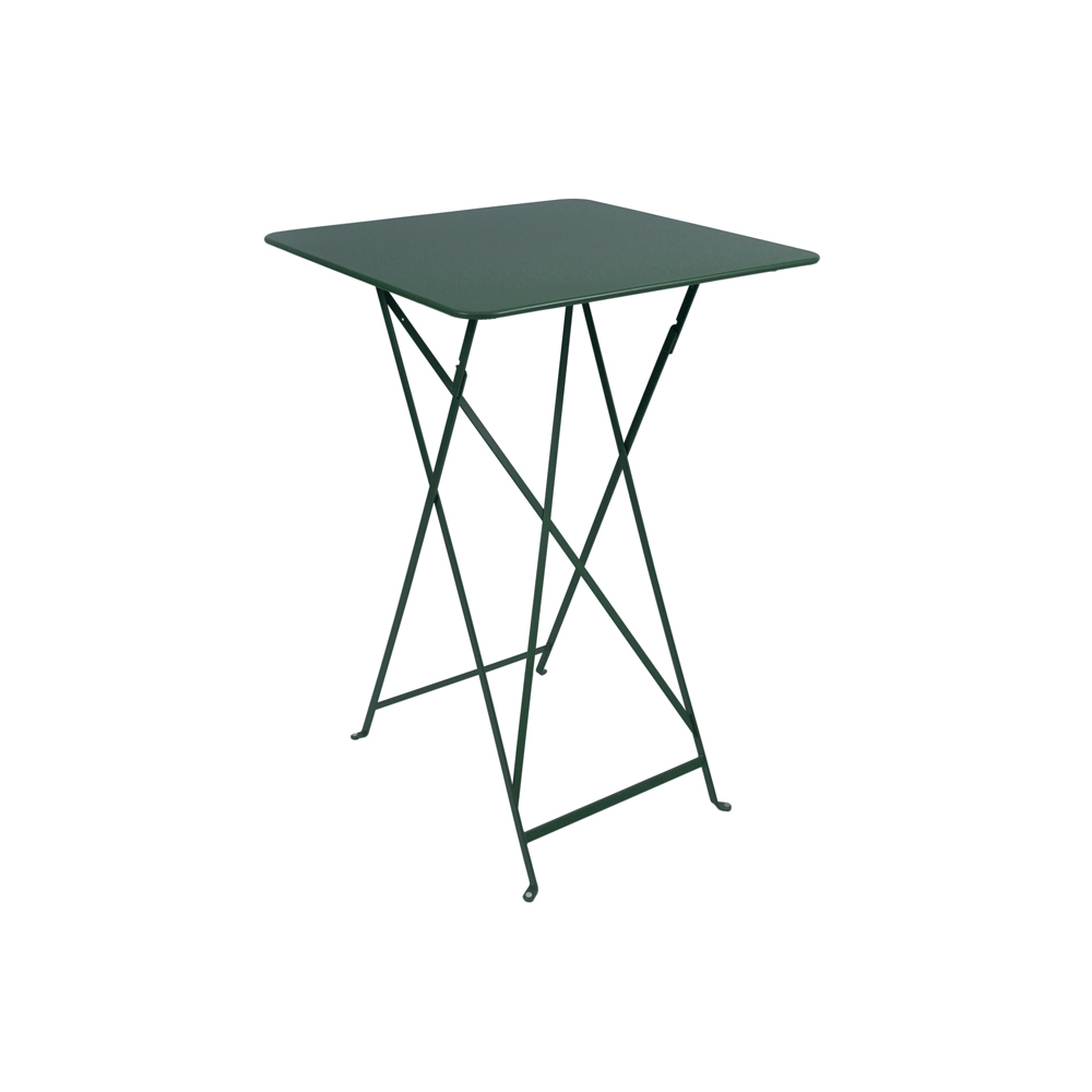 mange-debout-cedre_1