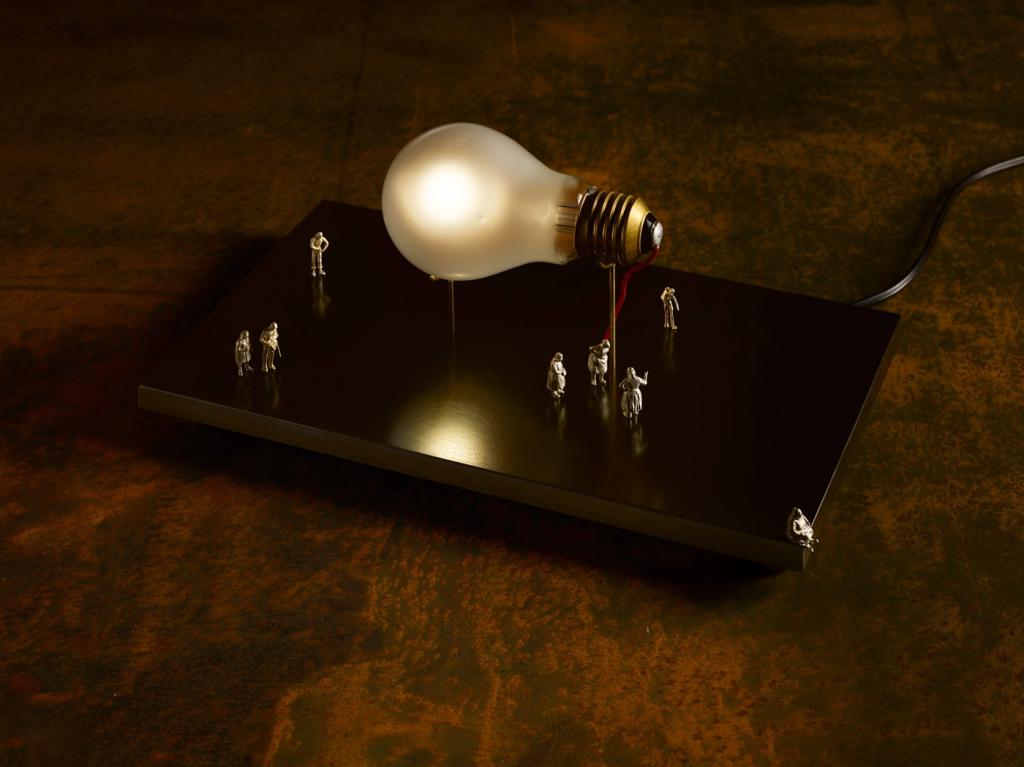 monument_for_a_bulb-ingo-maurer-ilightyou