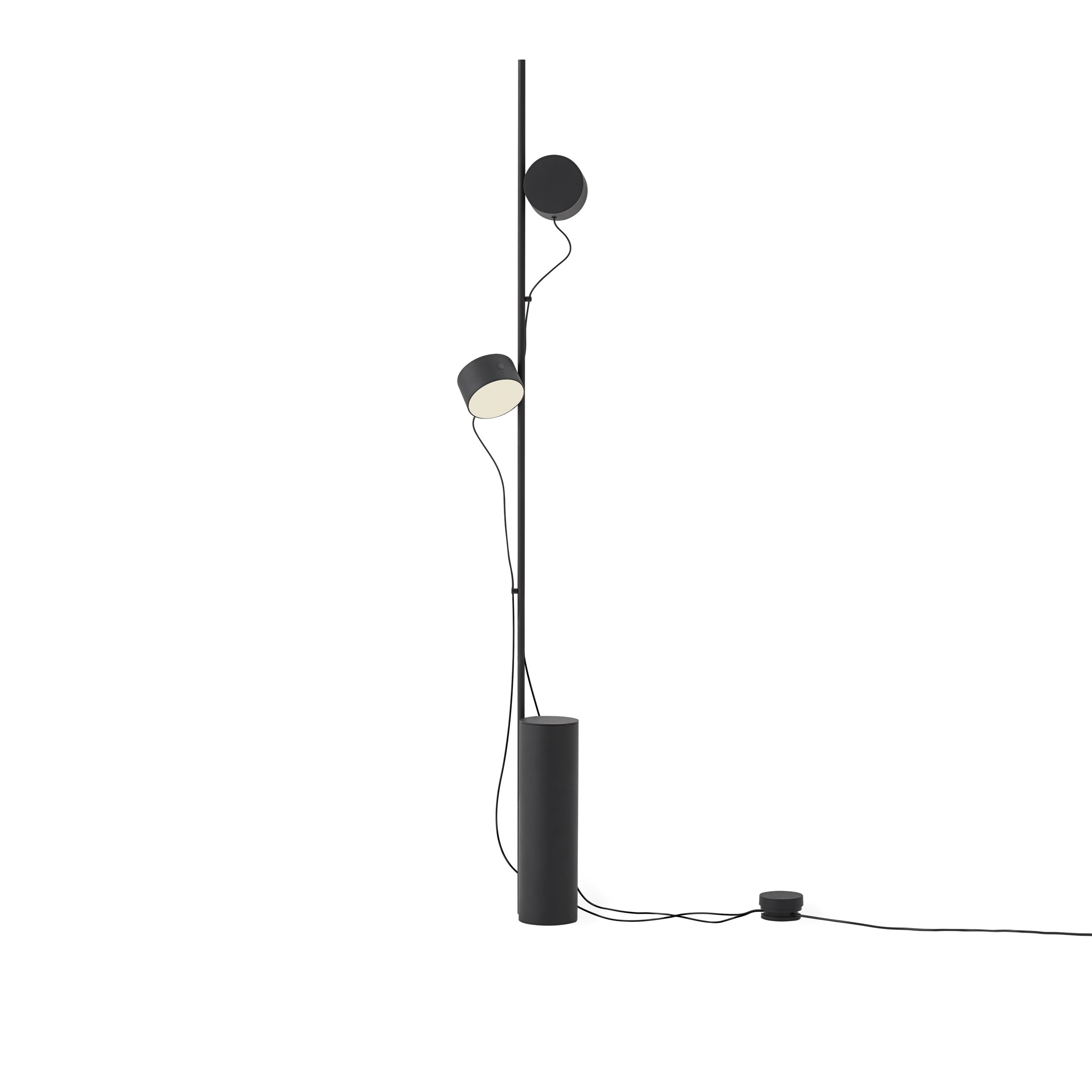 post-floor-lamp-black-muuto-5000x5000-_hi-res