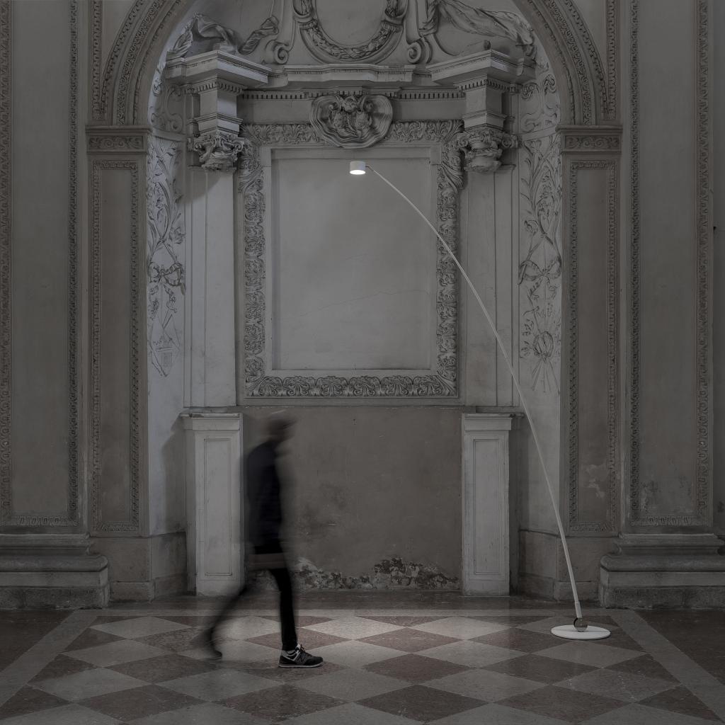 Lampadaire SAMPEI 440 Variateur Réflecteur Orientable 3000K Finition Blanc Mat