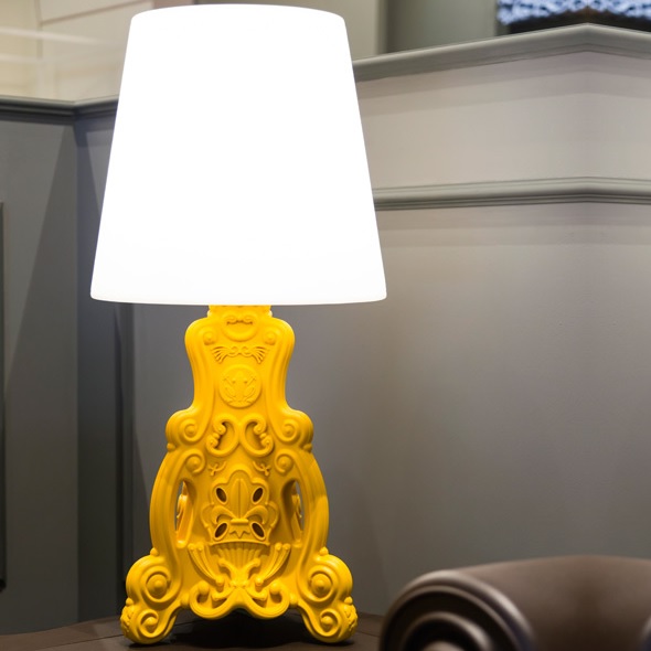 slide-products-design-of-love-moro-pigatti-lamps-lady2