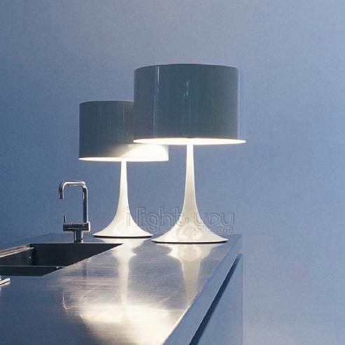 spun-light-t-noire-lampe-de-table-flos-1_10