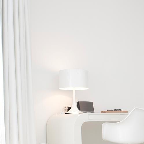 spun-light-table-1-wrong-flos-f66100-product-life-03-720x498-3