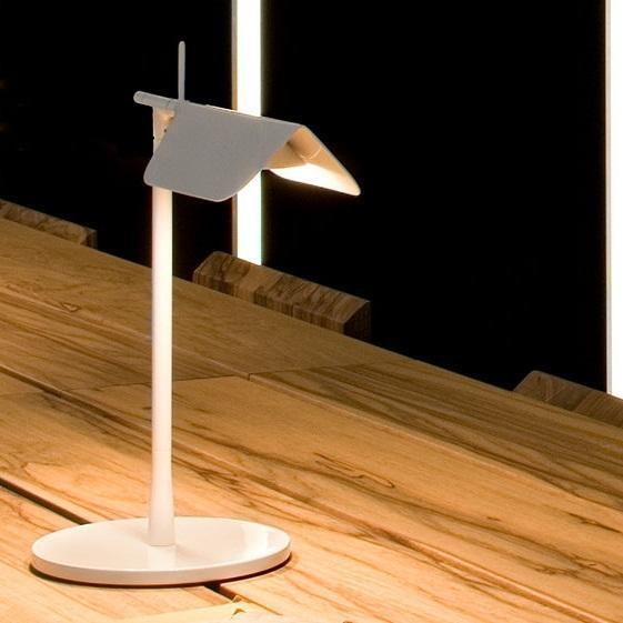 tab-table-barber-osgerby-flos-f65600-product-life-02-571x835