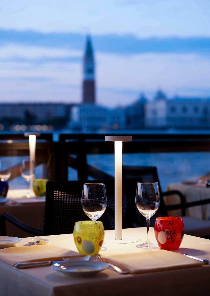 Lampe baladeuse TETATET Rechargeable Led 2W 3000K Finition Blanc Mat