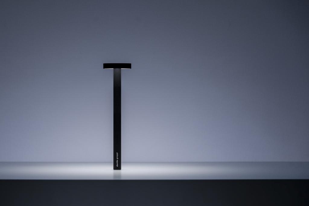 tetatet_black_finish_01