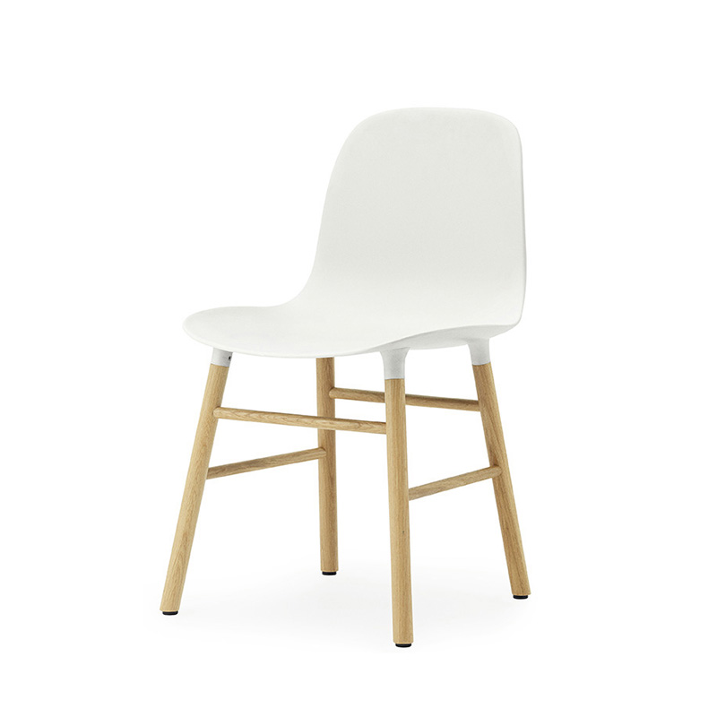 z_602816-form_chair_white_oak1-normanncopenhagen-livingdesign_1